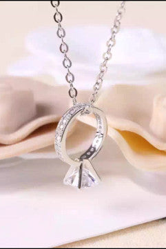 elegant crystal ring clavicle necklace