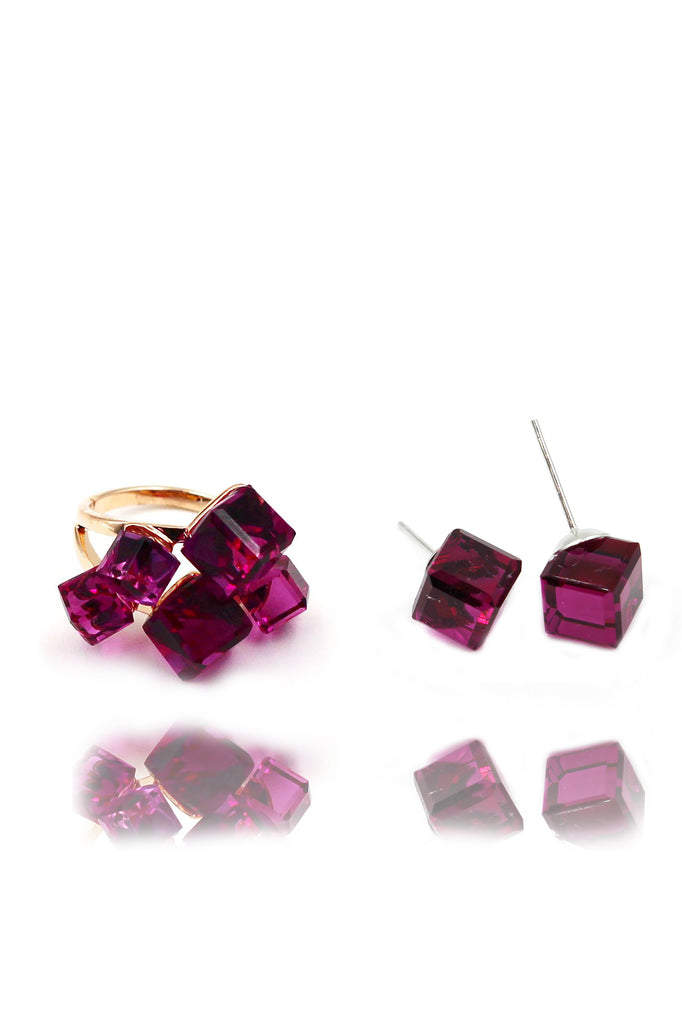 Noble square crystal gold ring set