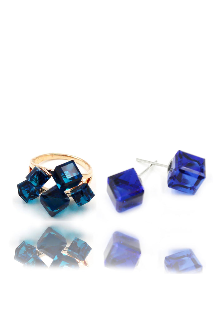Noble square crystal gold ring set
