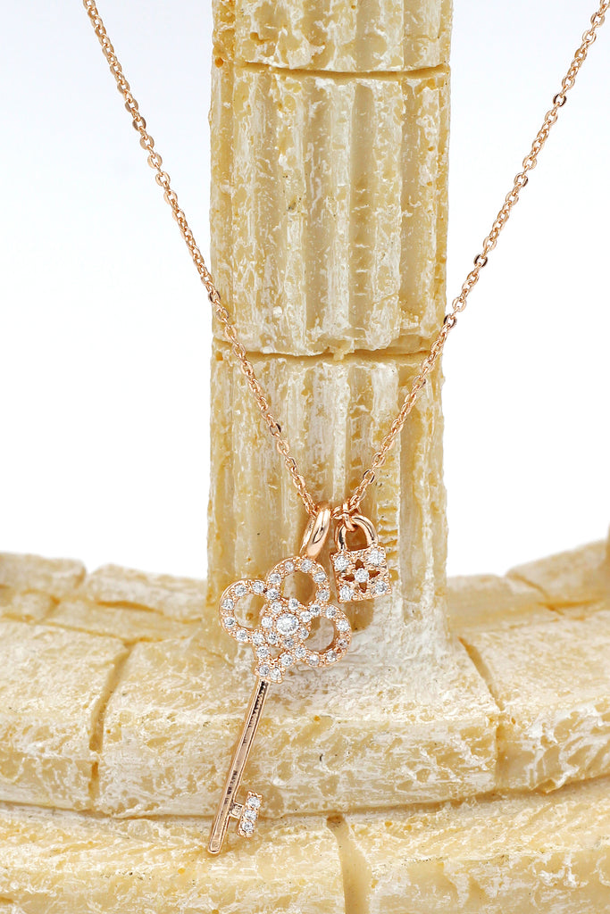 simple temperament clavicle necklace