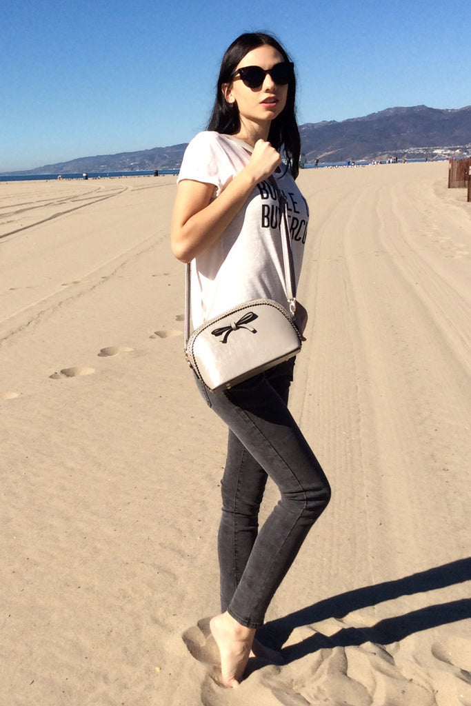 Ancient bow small purse