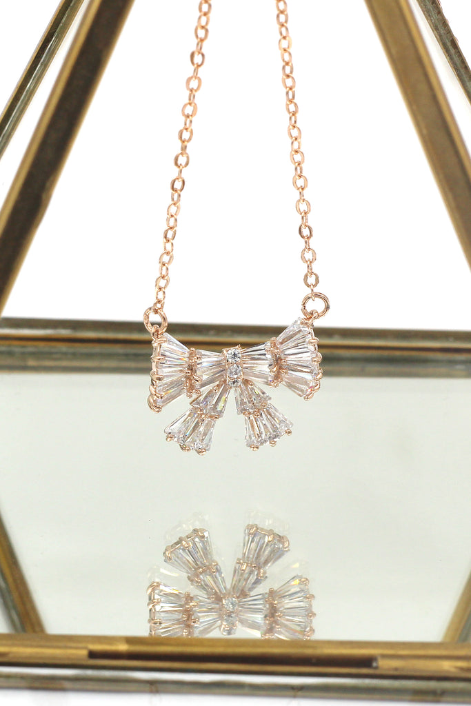 small fresh bow wild necklace