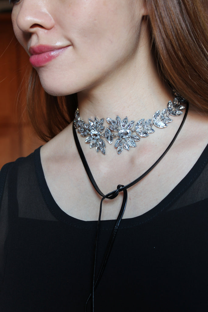luxury crystal flower leather choker