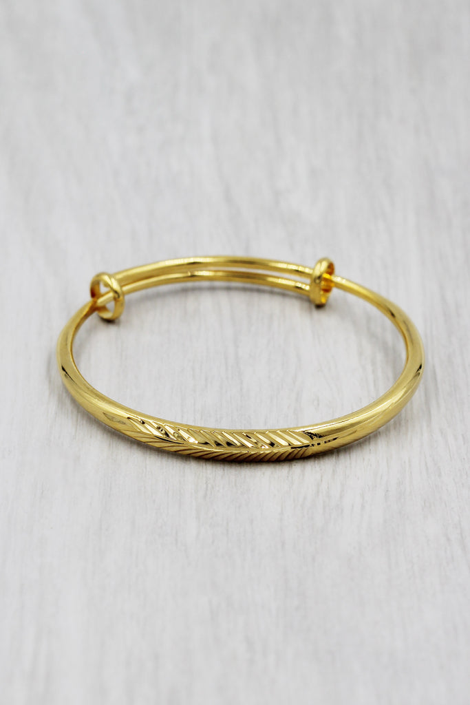 fashion feather pattern bracelet