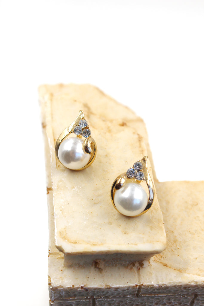 temperament pearl crystal earrings