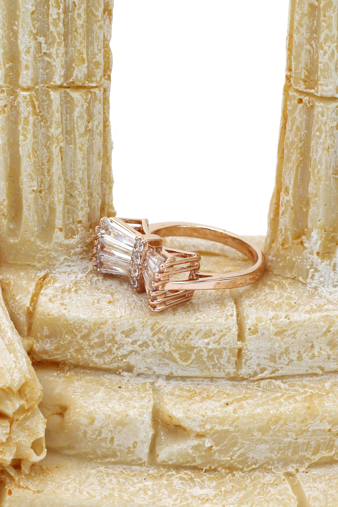 noble horizontal crystal ring