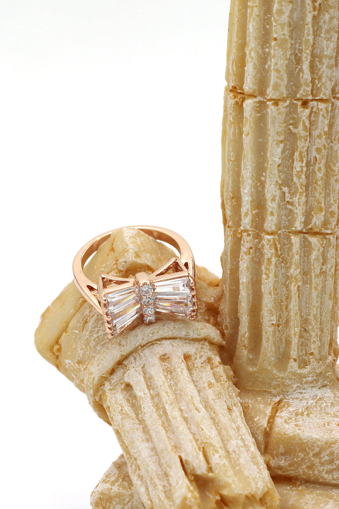 noble horizontal crystal ring