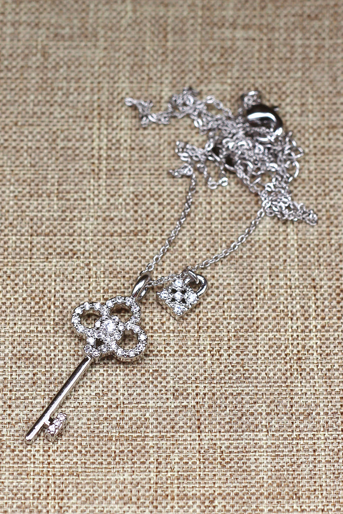 simple temperament clavicle necklace