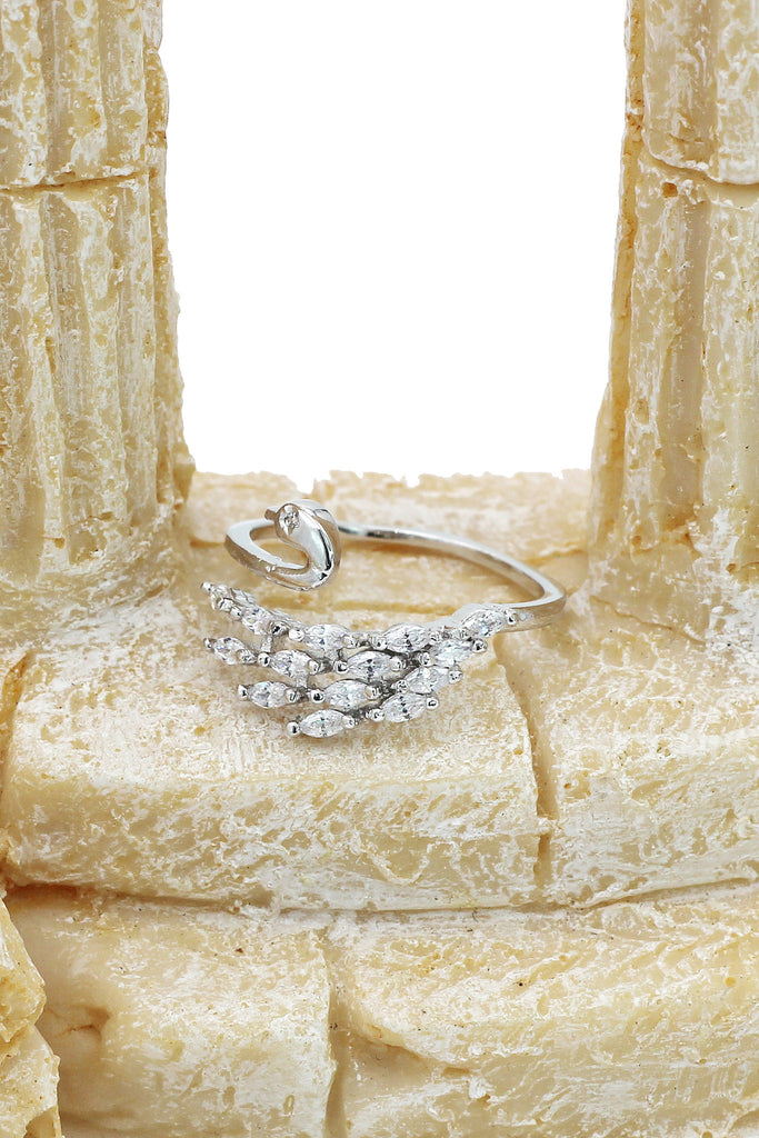 elegant crystal swan silver ring