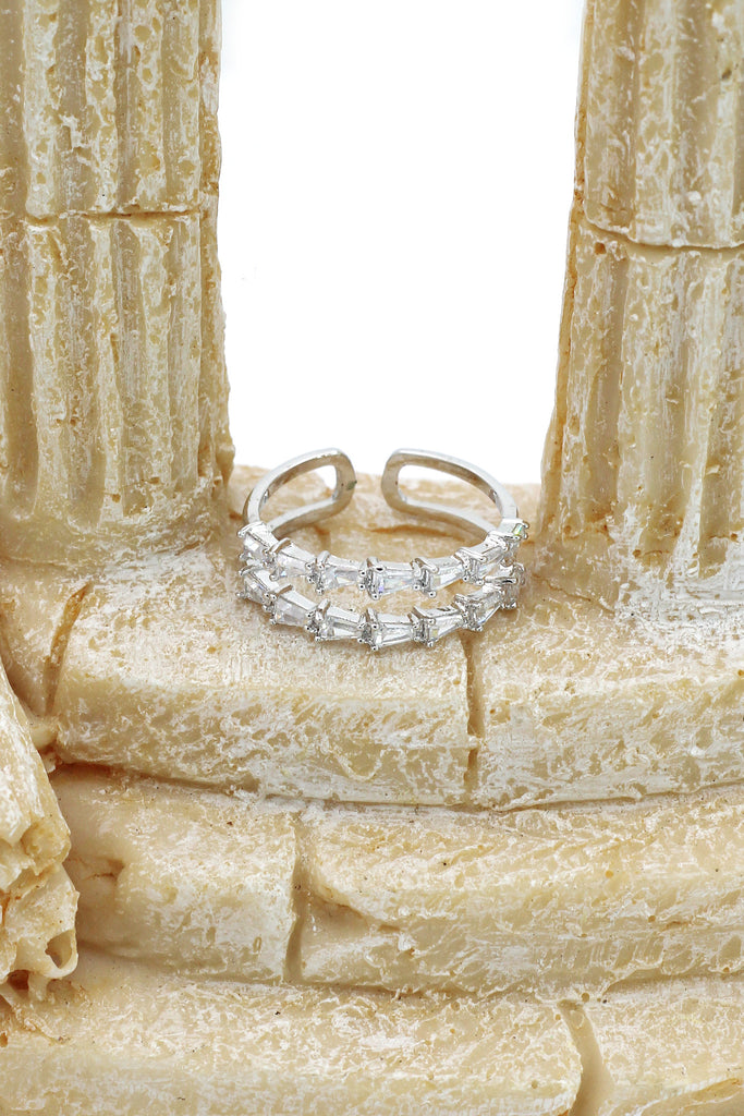 elegant double crystal silver ring