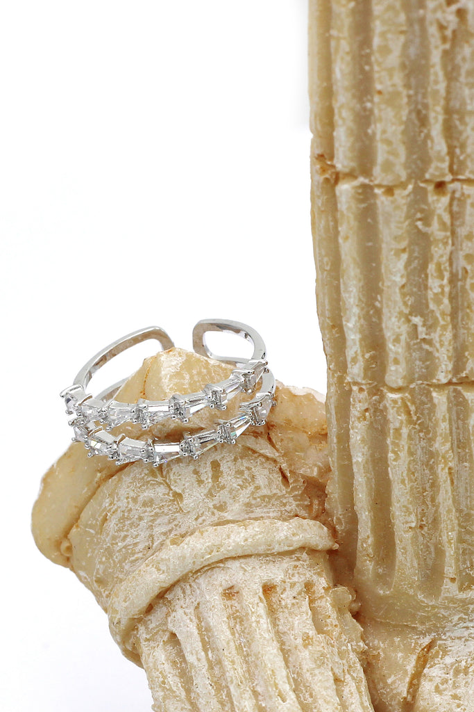 elegant double crystal silver ring