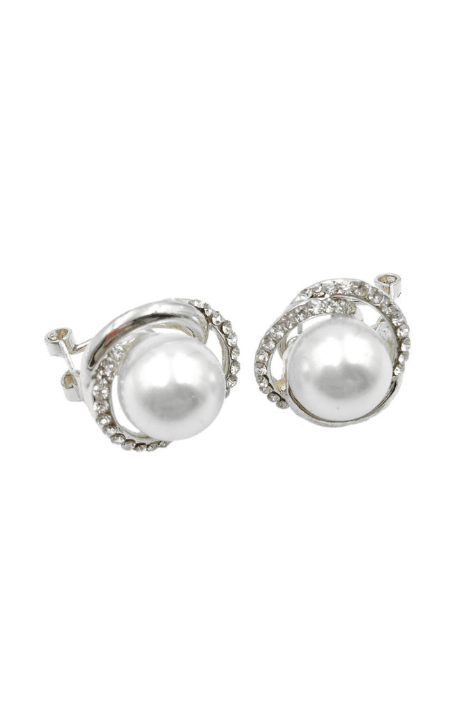 fashion Pearl earrings