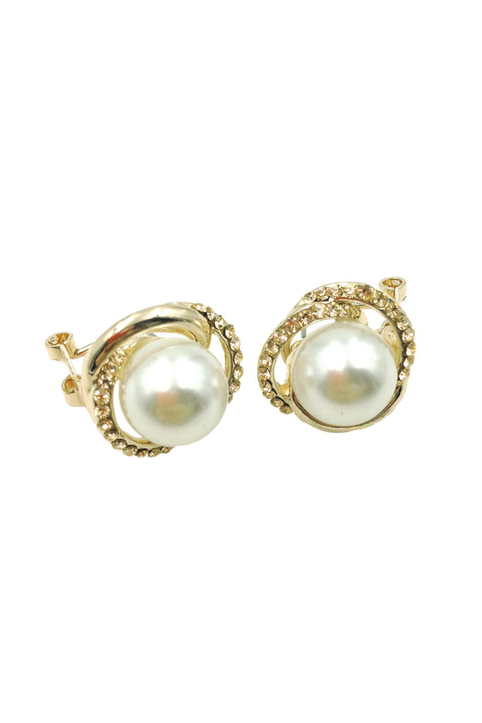 fashion Pearl earrings