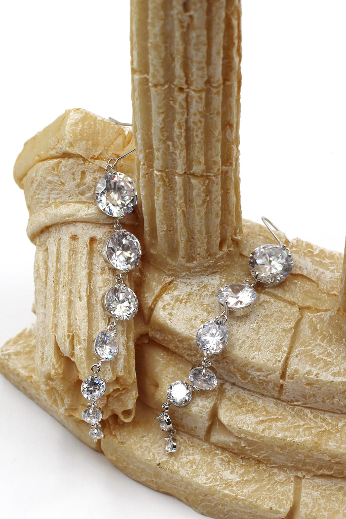 elegant personality shiny earrings