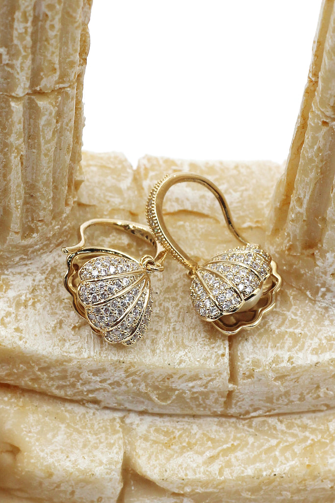 shiny shell pearl gold necklace earrings set