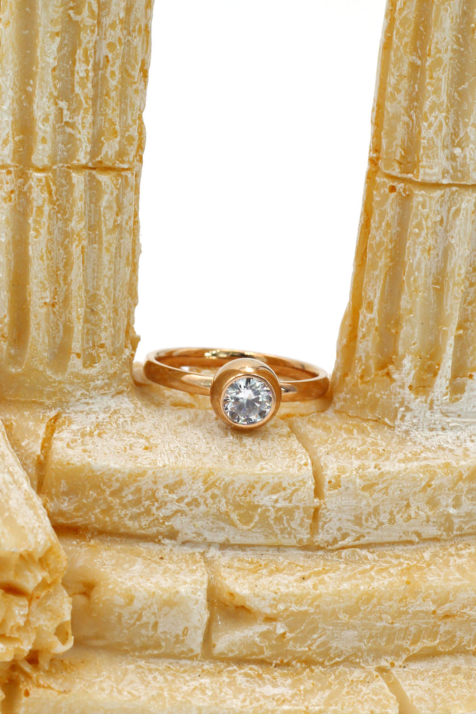 fashion bullet head crystal rose gold ring