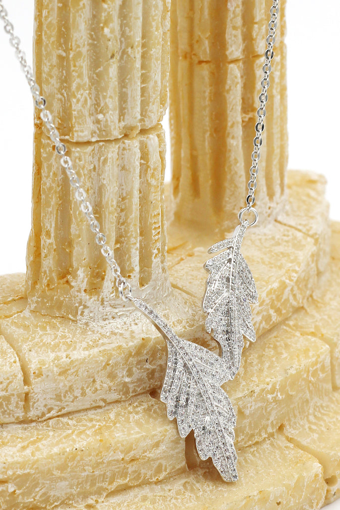 fashion crystal leaf clavicle necklace