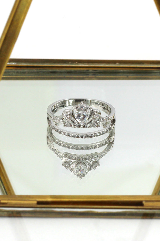 lovely heart crystal silver ring