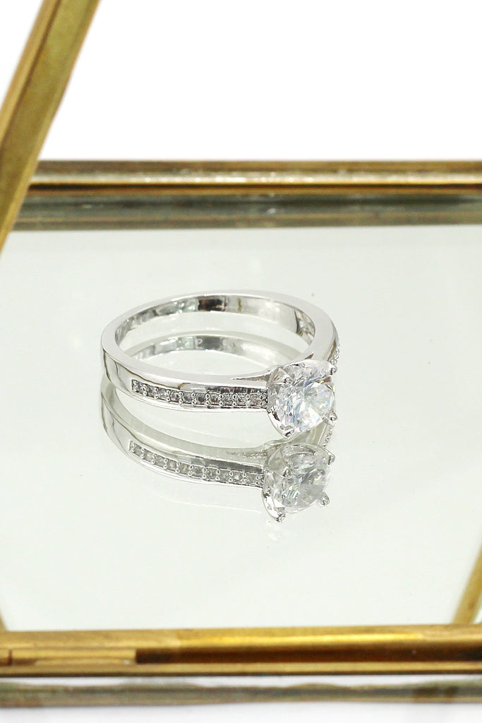fashion lovely crystal silver ring