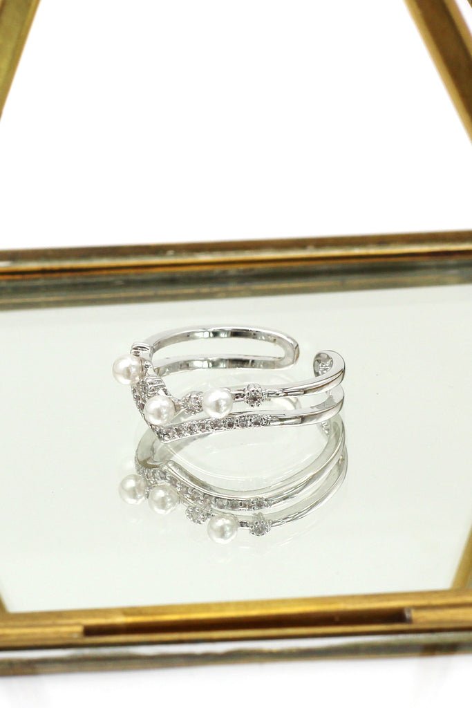 fashion mini crystal pearl silver ring