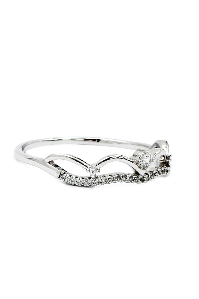 fashion small wavy crystal ring