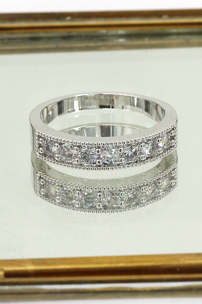 inlaid claws crystal silver ring