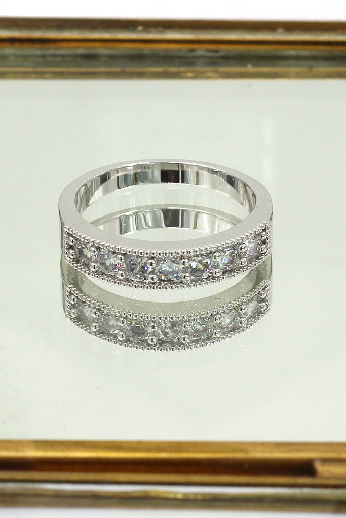 inlaid claws crystal silver ring