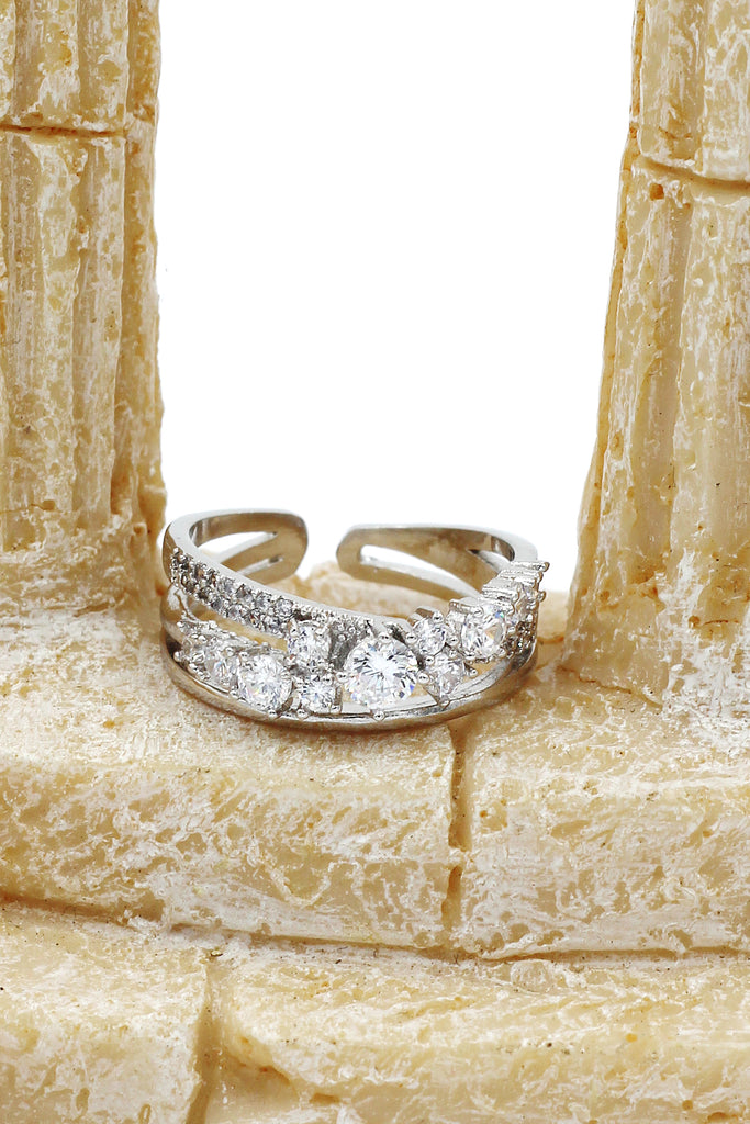 fashion row sparkling crystal ring