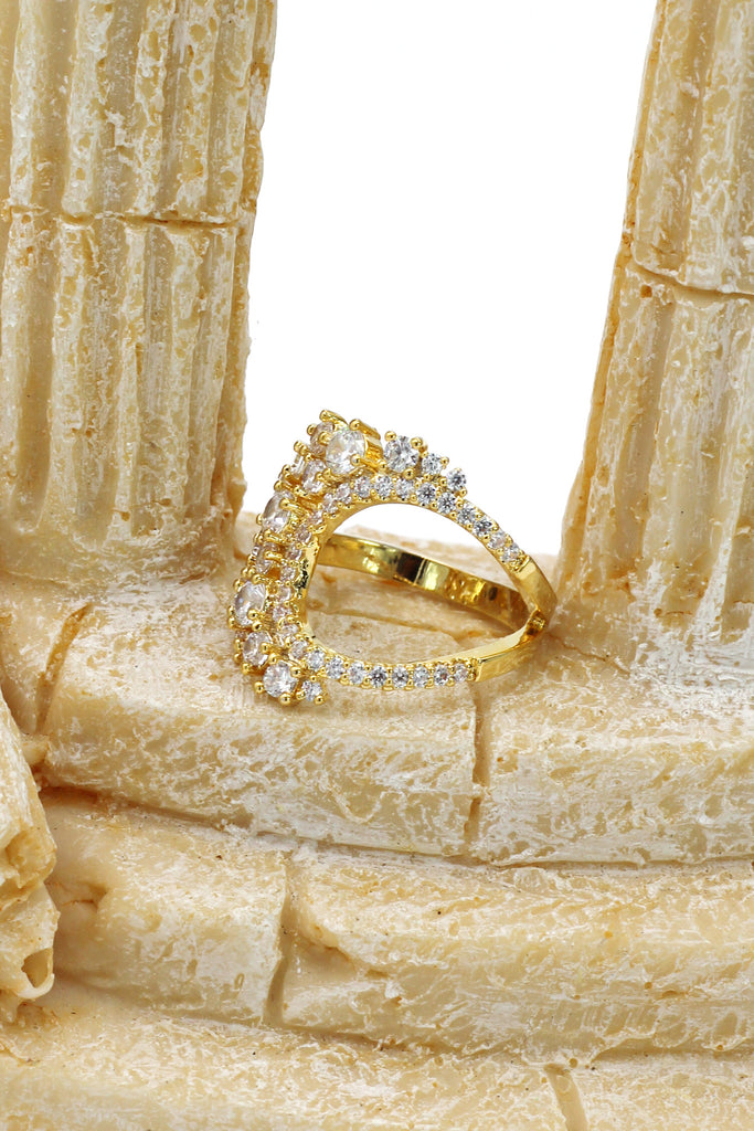 noble special crystal ring