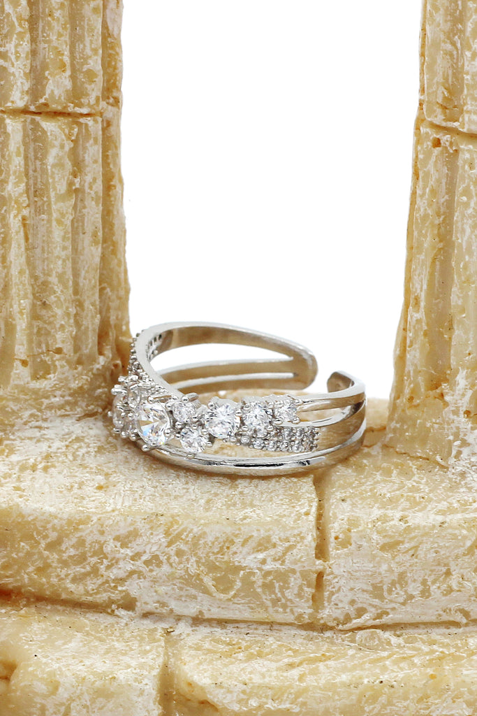 fashion row sparkling crystal ring