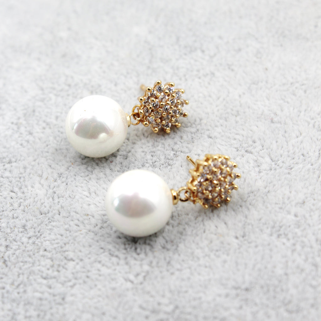 Fashion simple pearl gold earrings set