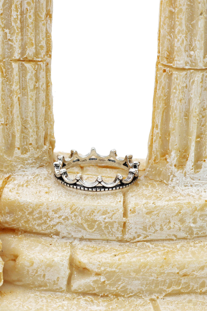 simple small crown silver black ring