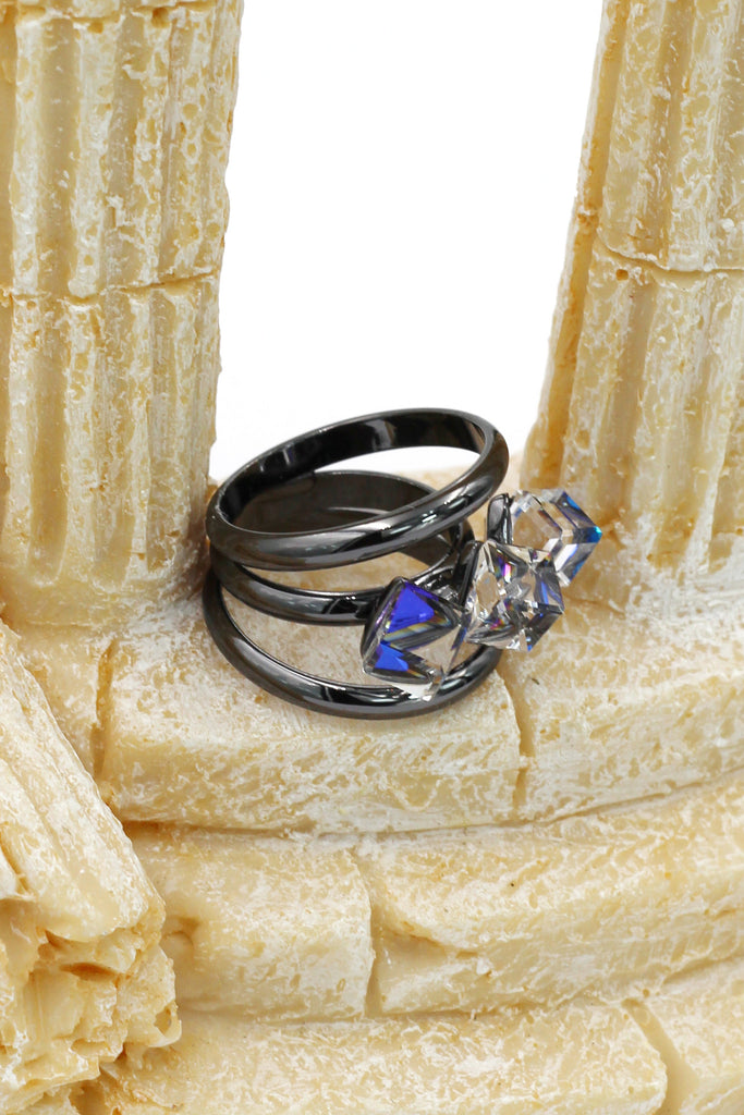 simple square crystal ring