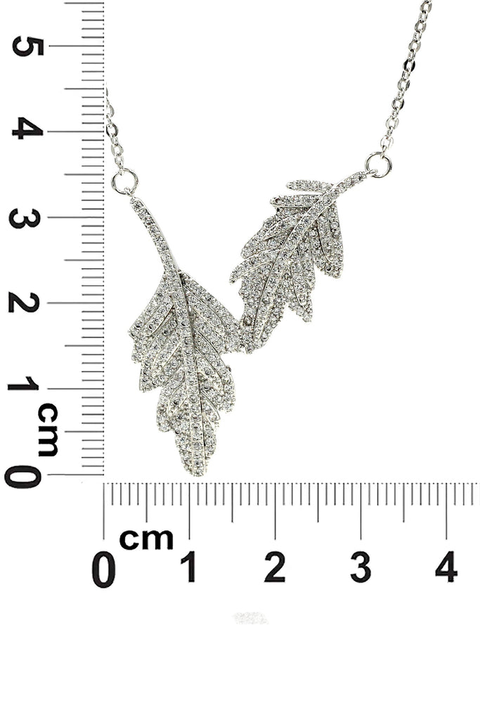 fashion crystal leaf clavicle necklace