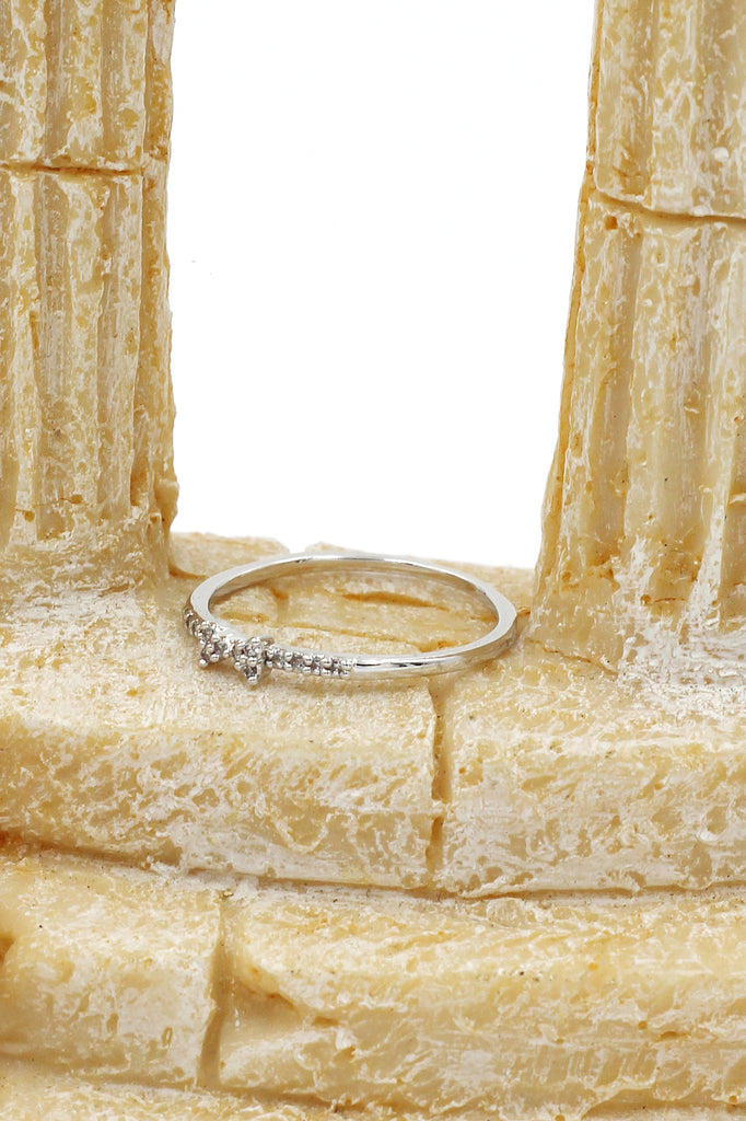 Fashion simple bow crystal ring