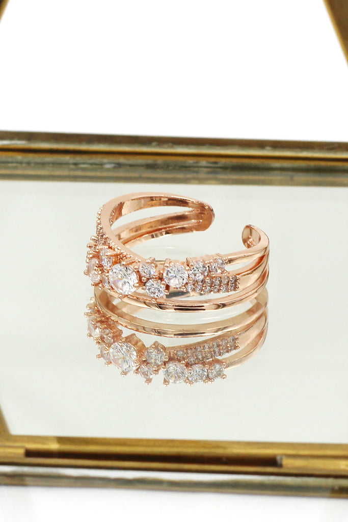 fashion row sparkling crystal ring