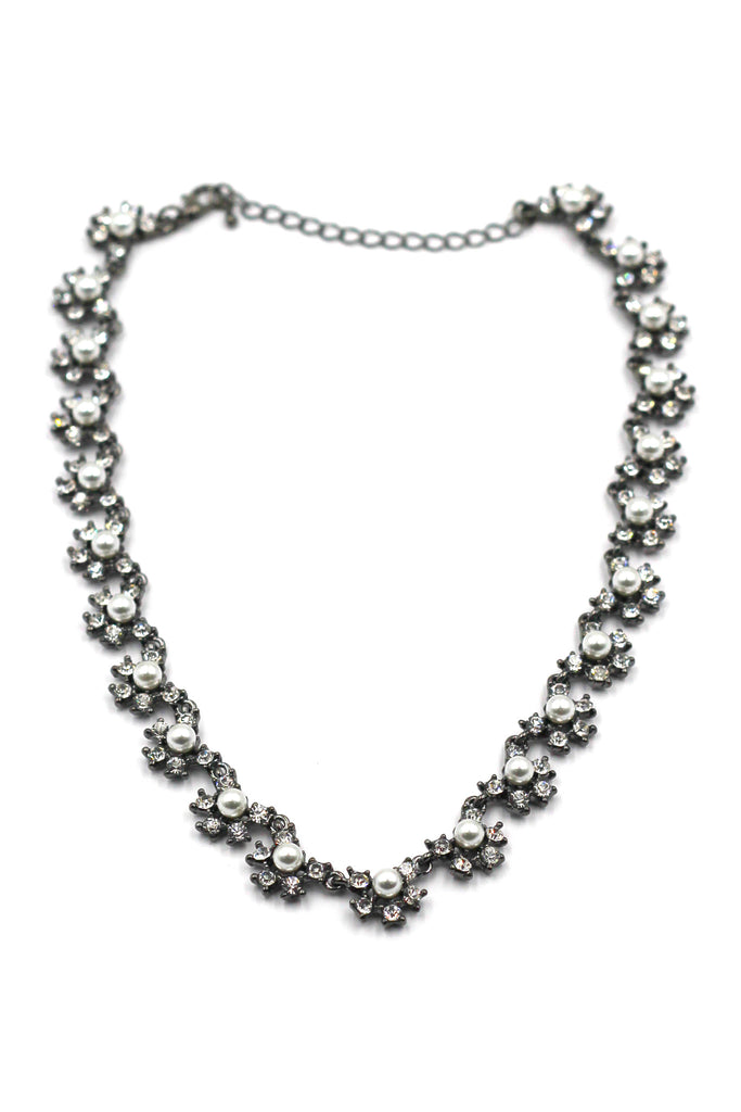 Classic pearl and crystal silver necklace