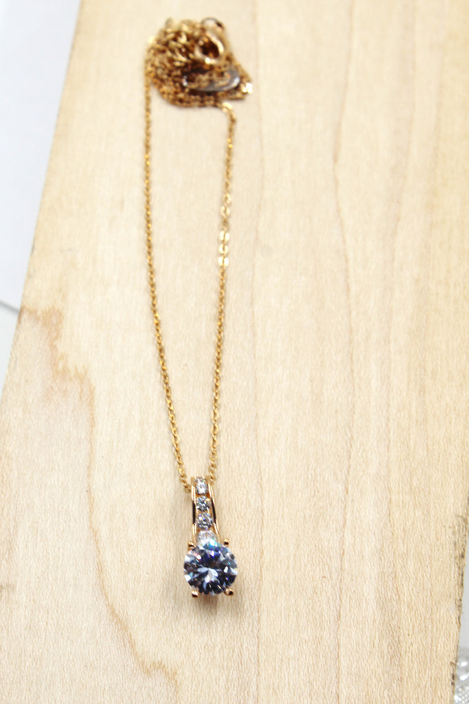 elegant rose gold crystal necklace
