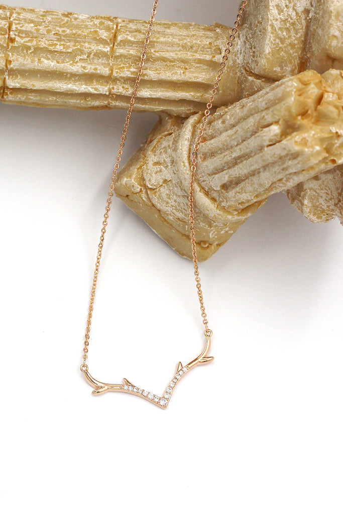 fashion antler crystal necklace