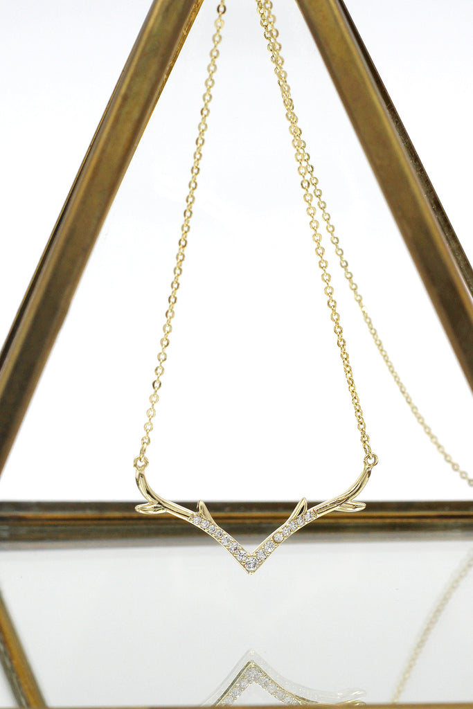 fashion antler crystal necklace