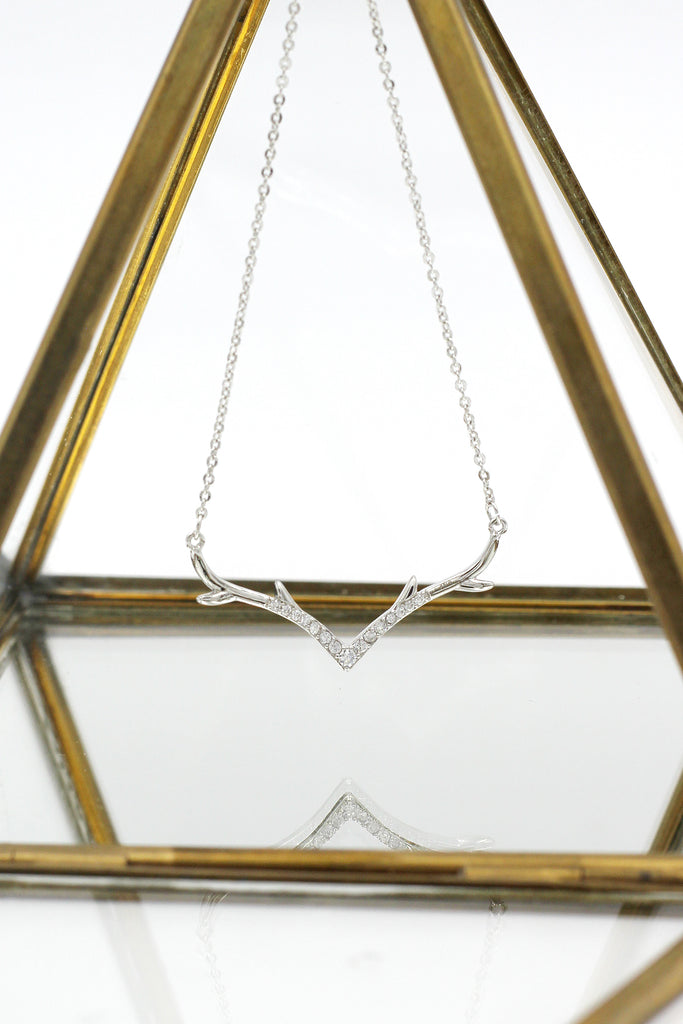 fashion antler crystal necklace