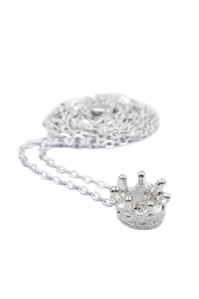 fashion mini crown pendant necklace