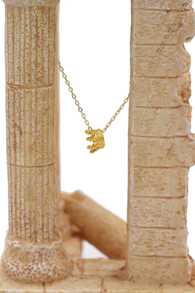 fashion mini crown pendant necklace