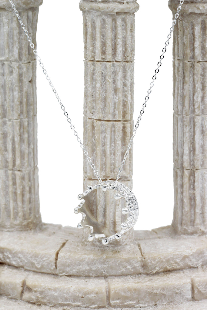 fashion big crown pendant necklace