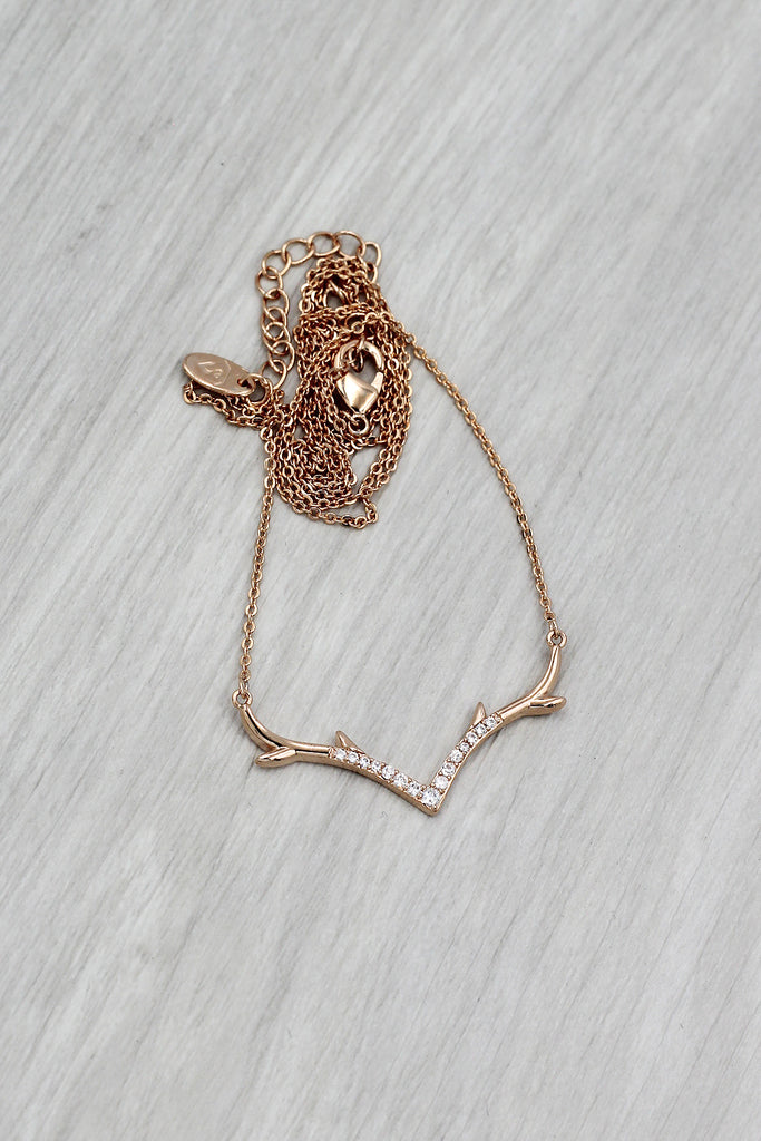 fashion antler crystal necklace