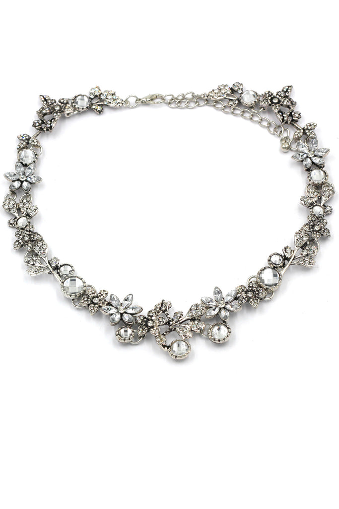 pretty wreath crystal necklace