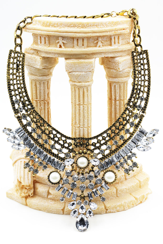 Ethnic traditional pearl and crystal necklace