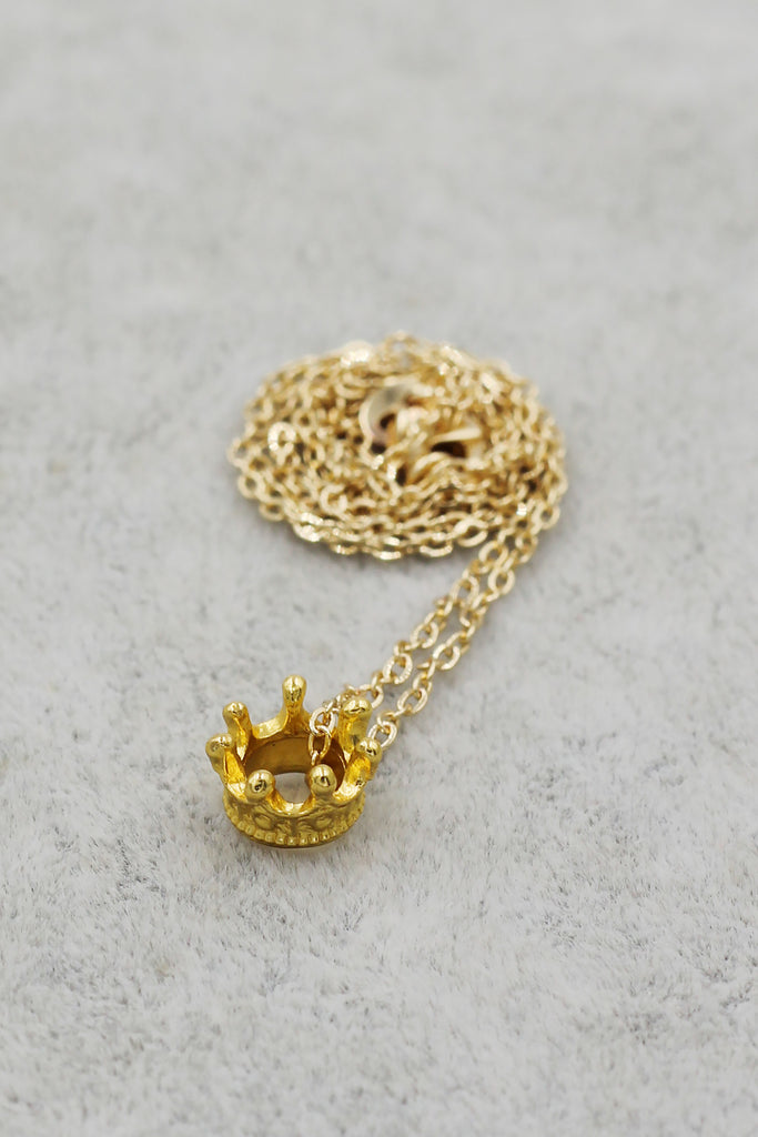 fashion mini crown pendant necklace