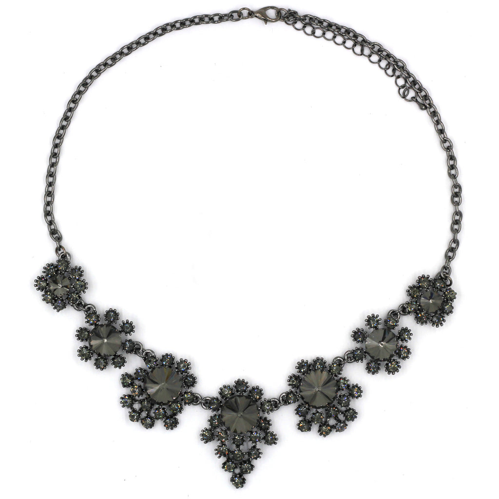 noble flower crystal black necklace