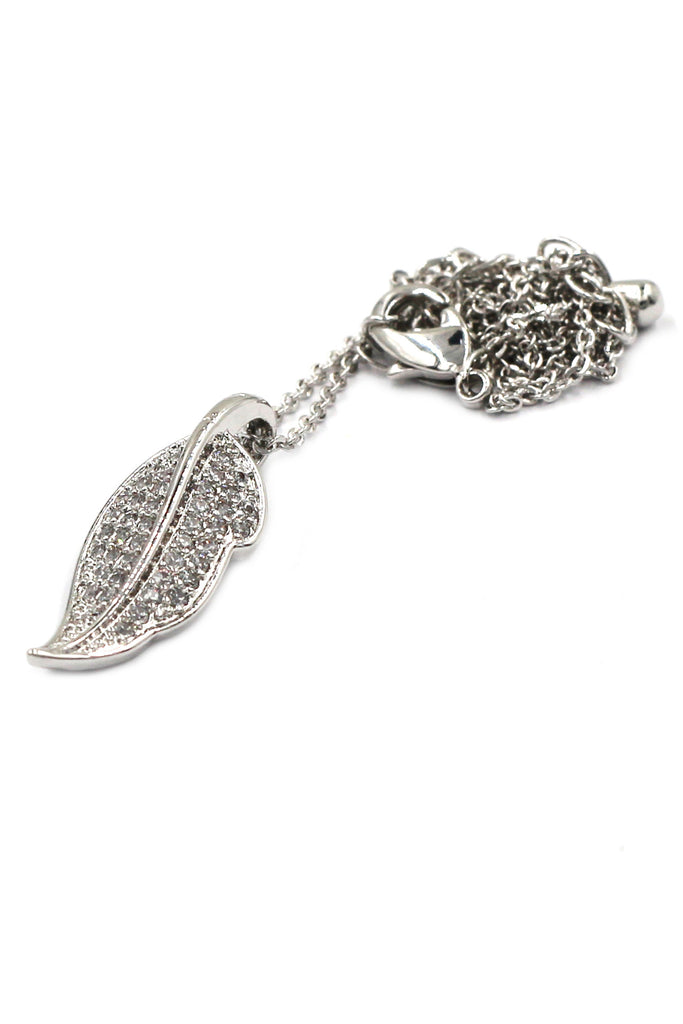 delicate leaves crystal necklace